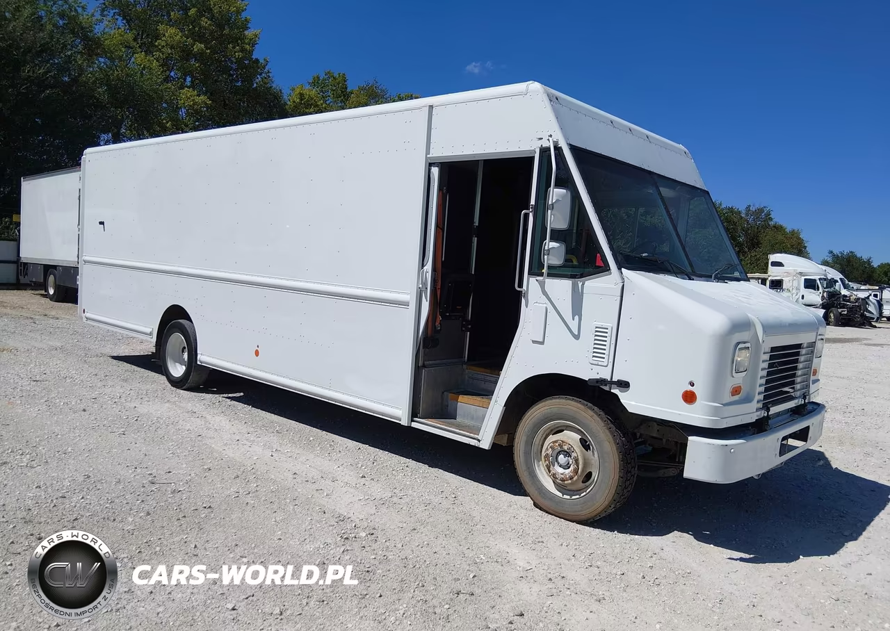 2018 Ford F-59 Commercial Stripped
