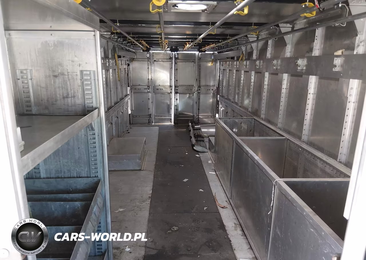 2018 Ford F-59 Commercial Stripped VIN:1F66F5KY5J0A07152 - 6