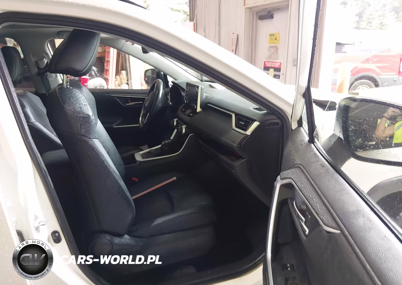 2019 Toyota Rav4 Limited VIN:JTMN1RFV1KD037970 - 5