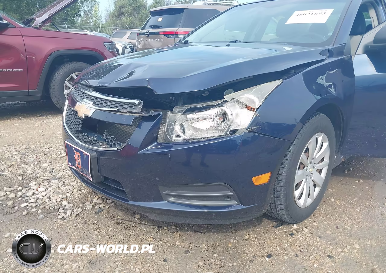 2011 Chevrolet Cruze Ls VIN:1G1PD5SH0B7184605 - 6