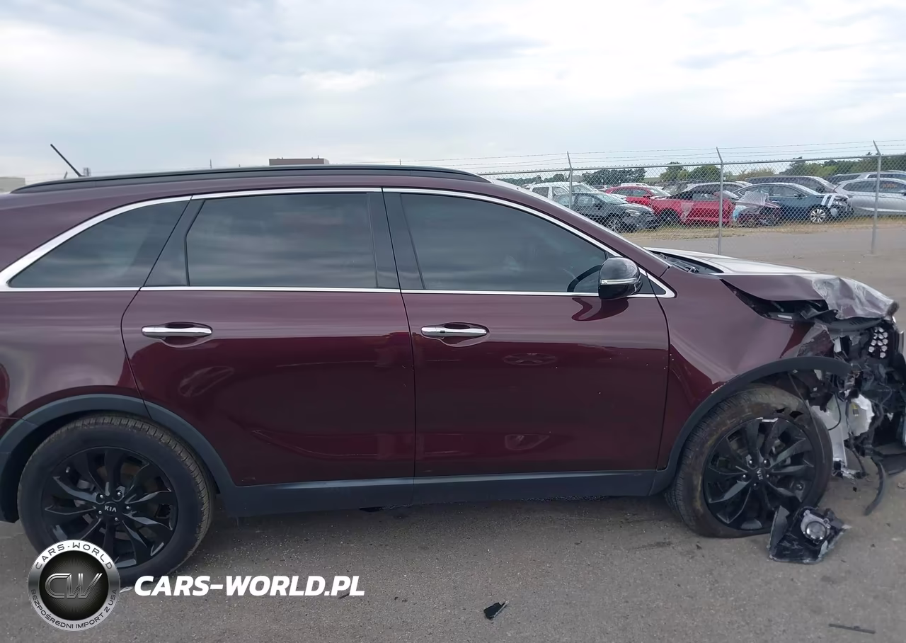 2020 Kia Sorento 3.3L S VIN:5XYPG4A52LG693809 - 14