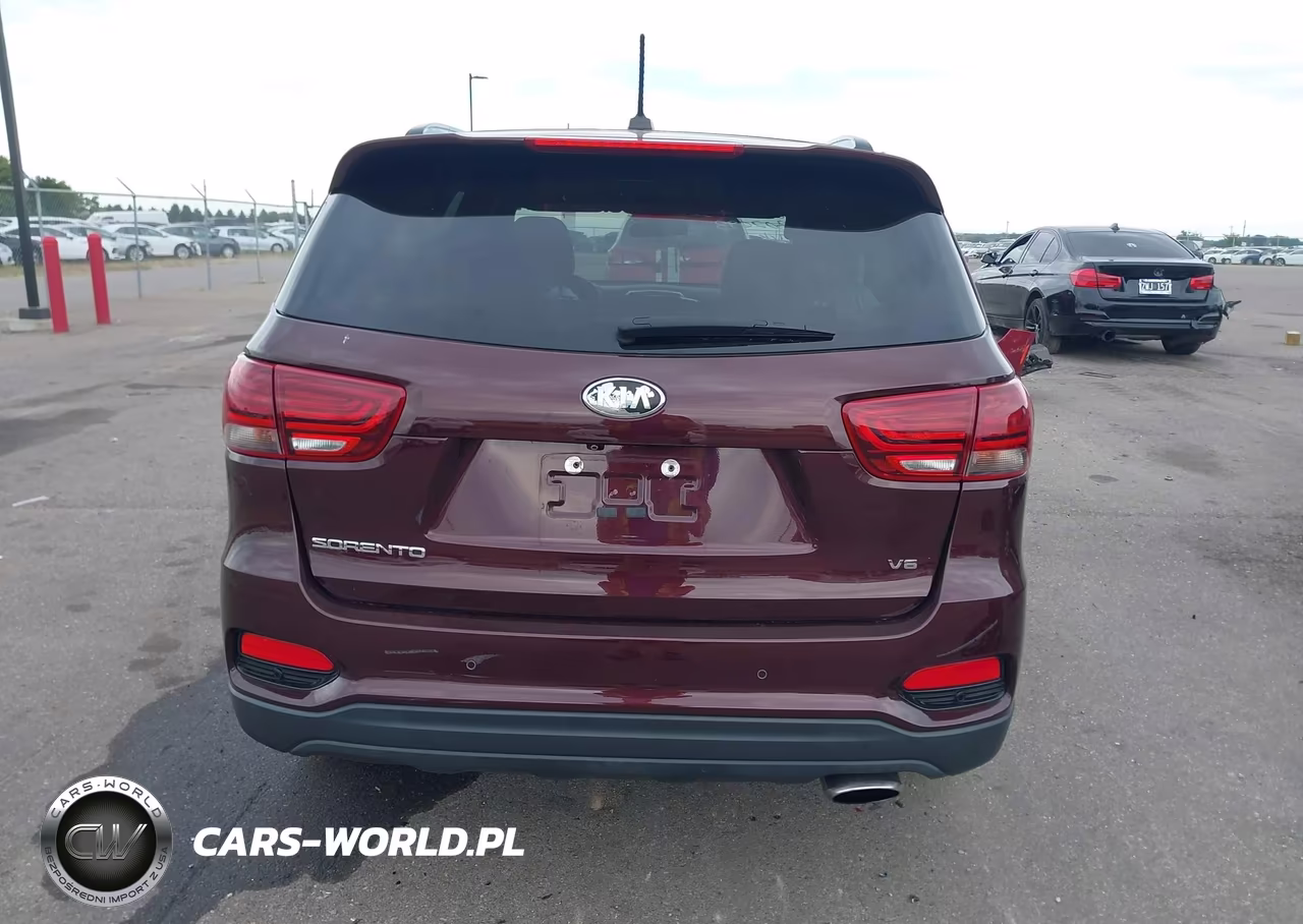 2020 Kia Sorento 3.3L S VIN:5XYPG4A52LG693809 - 17