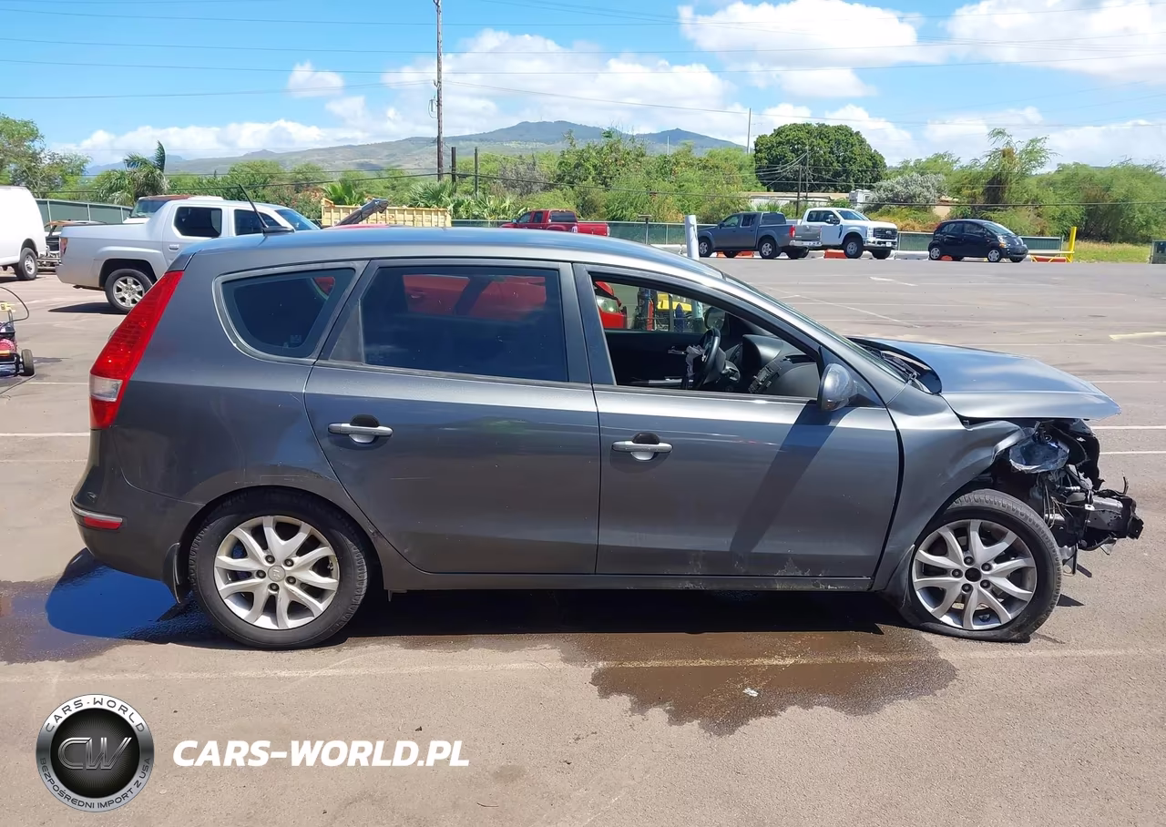 2009 Hyundai Elantra Touring VIN:KMHDC86E59U026881 - 13