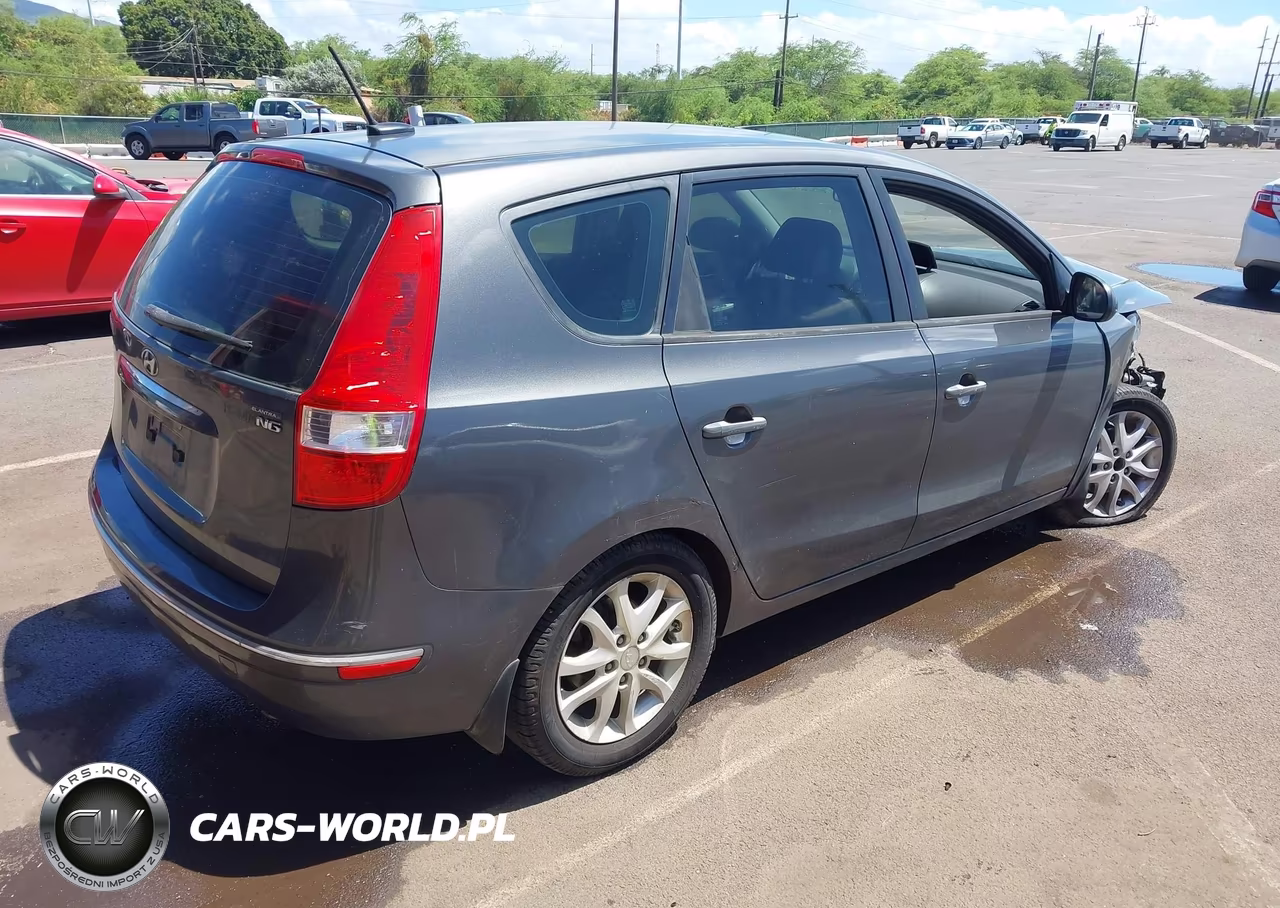 2009 Hyundai Elantra Touring VIN:KMHDC86E59U026881 - 4
