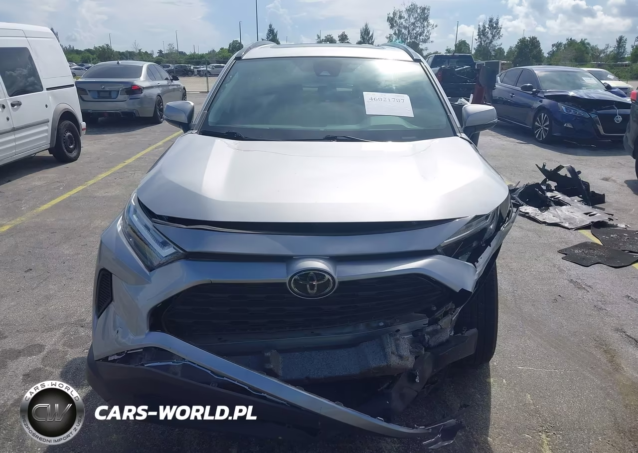2024 Toyota Rav4 Xle VIN:2T3W1RFV6RC293525 - 12