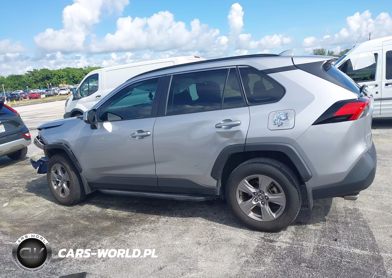 2024 Toyota Rav4 Xle VIN:2T3W1RFV6RC293525 - 14