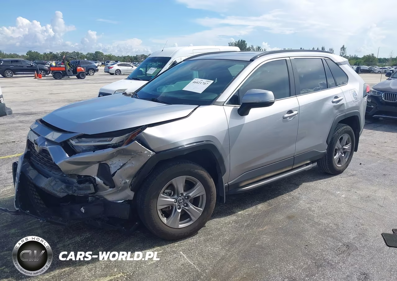 2024 Toyota Rav4 Xle VIN:2T3W1RFV6RC293525 - 2