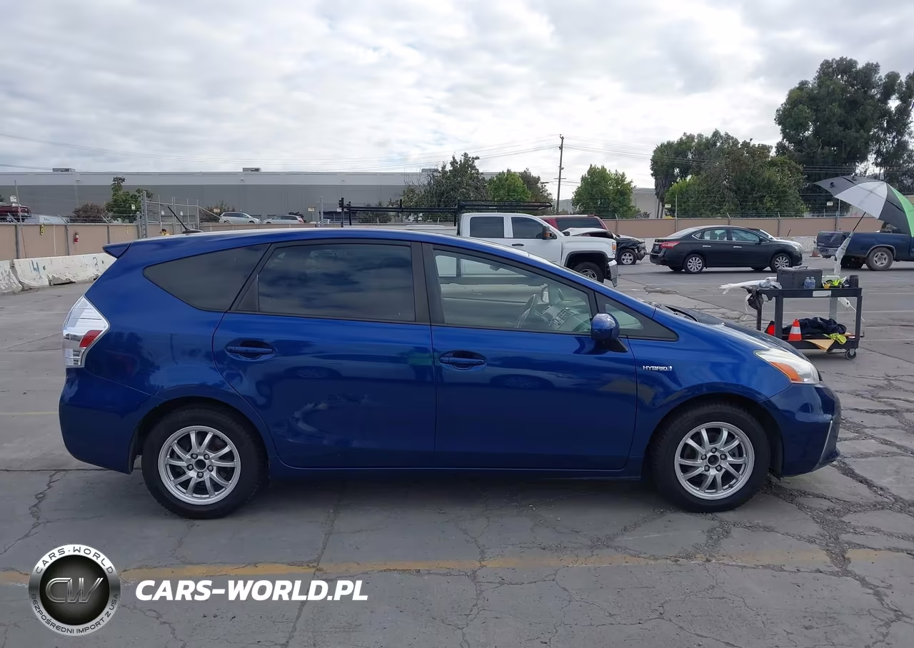 2014 Toyota Prius V Three VIN:JTDZN3EU5E3322841 - 13