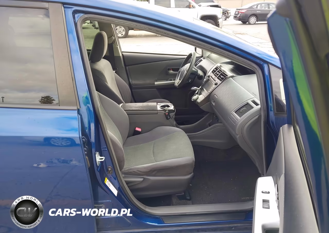 2014 Toyota Prius V Three VIN:JTDZN3EU5E3322841 - 5
