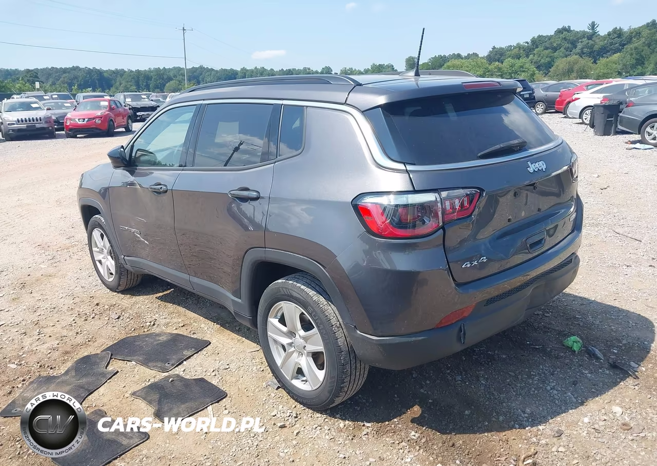 2022 Jeep Compass Latitude 4X4 VIN:3C4NJDBB9NT127557 - 3