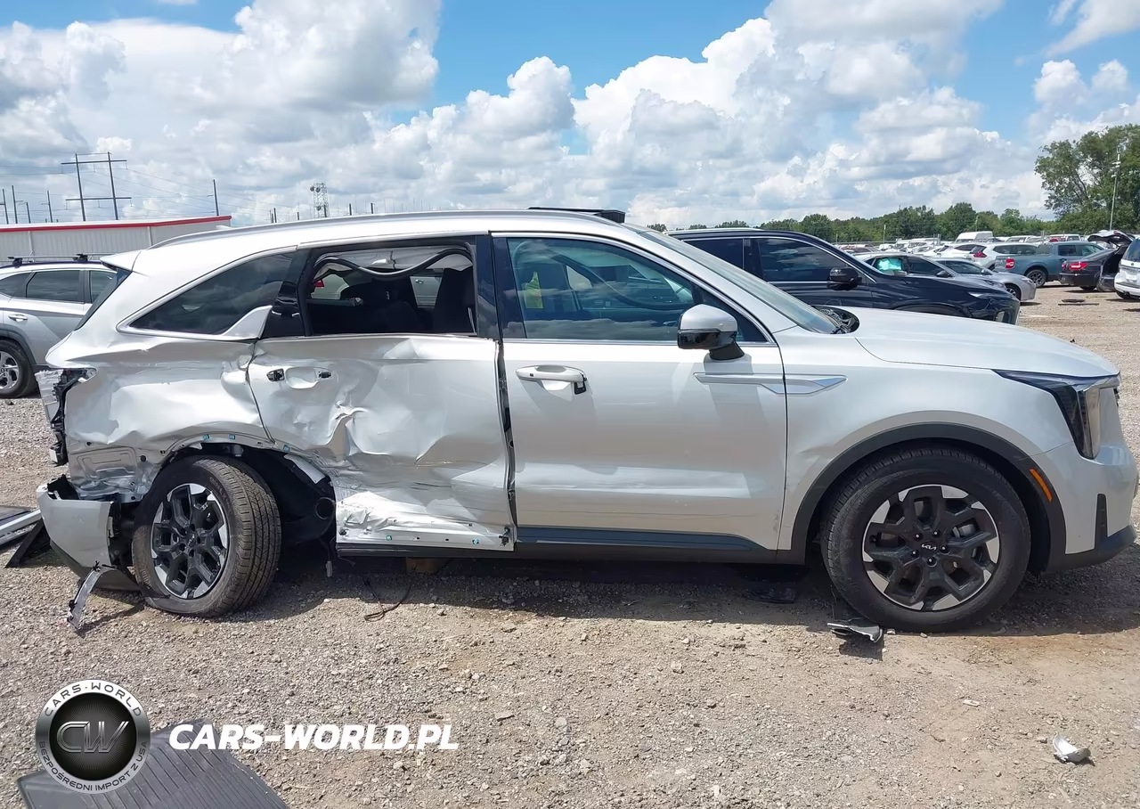 2026 Kia Sorento S VIN:5XYRL4JC6TG478176 - 14