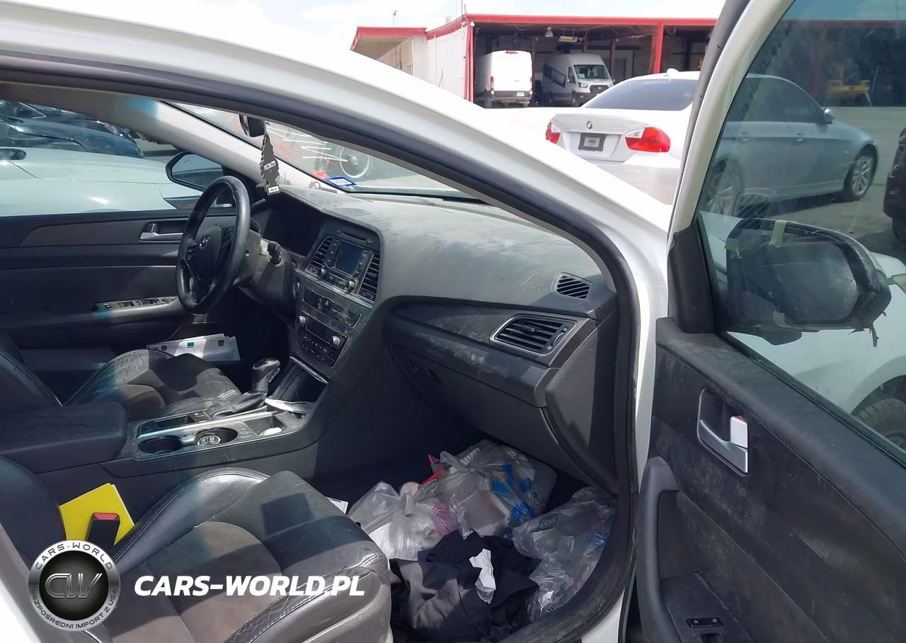 2015 Hyundai Sonata Sport VIN:5NPE34AF2FH132132 - 5