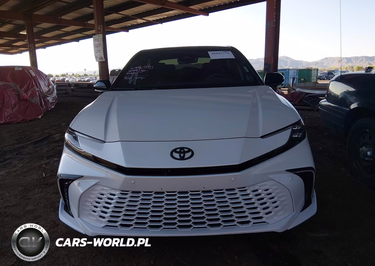 2025 Toyota Camry Xse VIN:4T1DBADK6SU006390 - 13