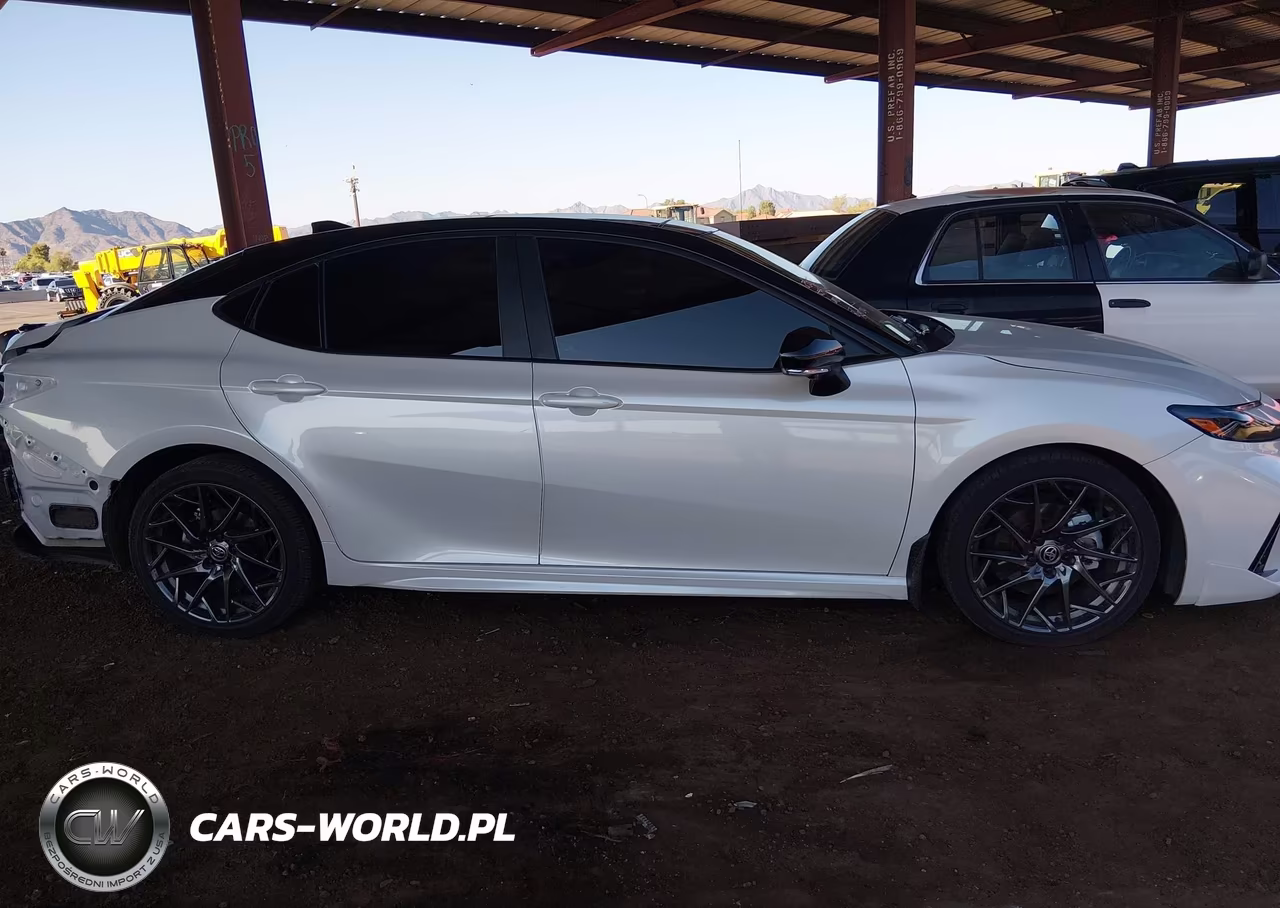 2025 Toyota Camry Xse VIN:4T1DBADK6SU006390 - 14