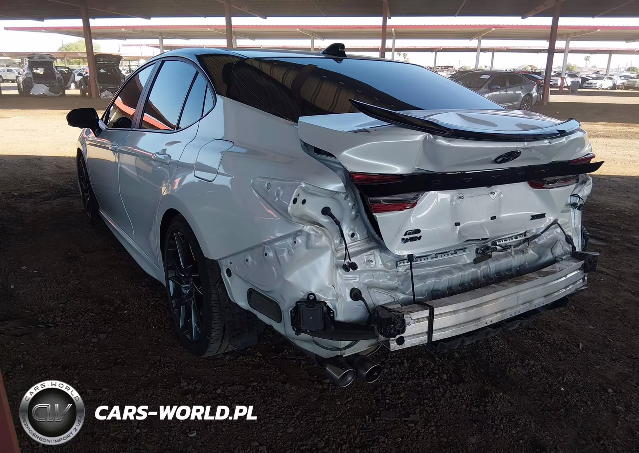 2025 Toyota Camry Xse VIN:4T1DBADK6SU006390 - 3