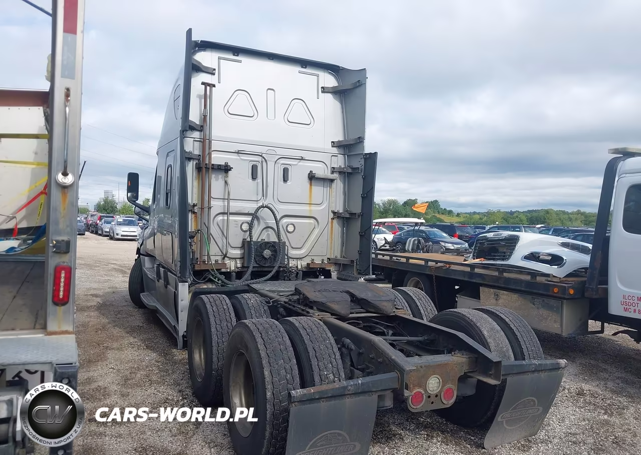 2019 Freightliner New Cascadia 126 VIN:3AKJHHDR6KSHU5907 - 3