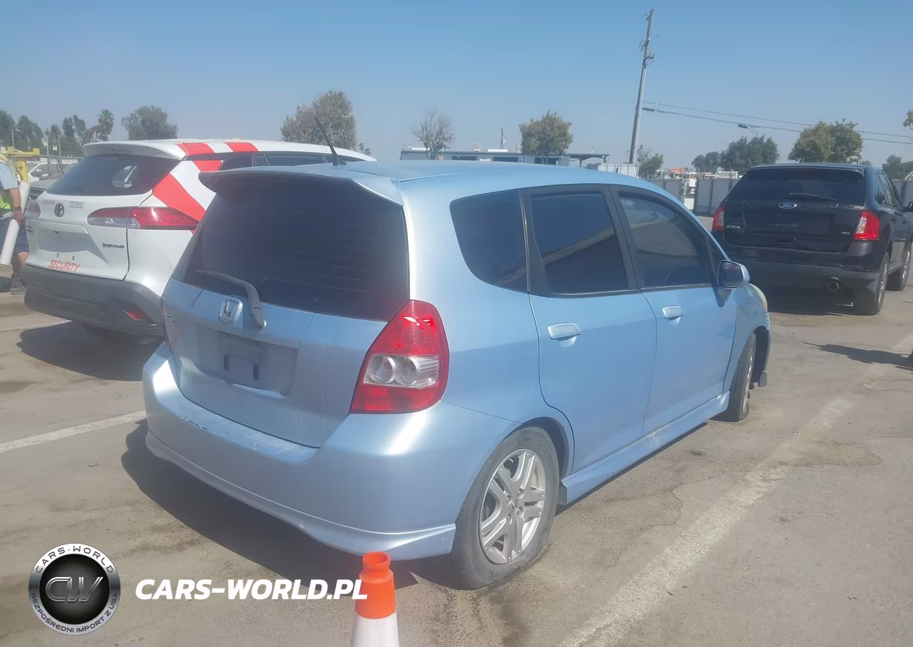 2008 Honda Fit Sport VIN:JHMGD38698S065831 - 4