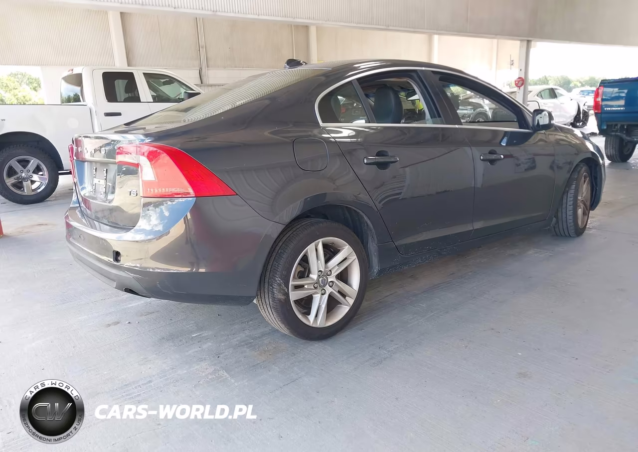 2015 Volvo S60 T5 Premier VIN:YV140MFB6F1307851 - 4