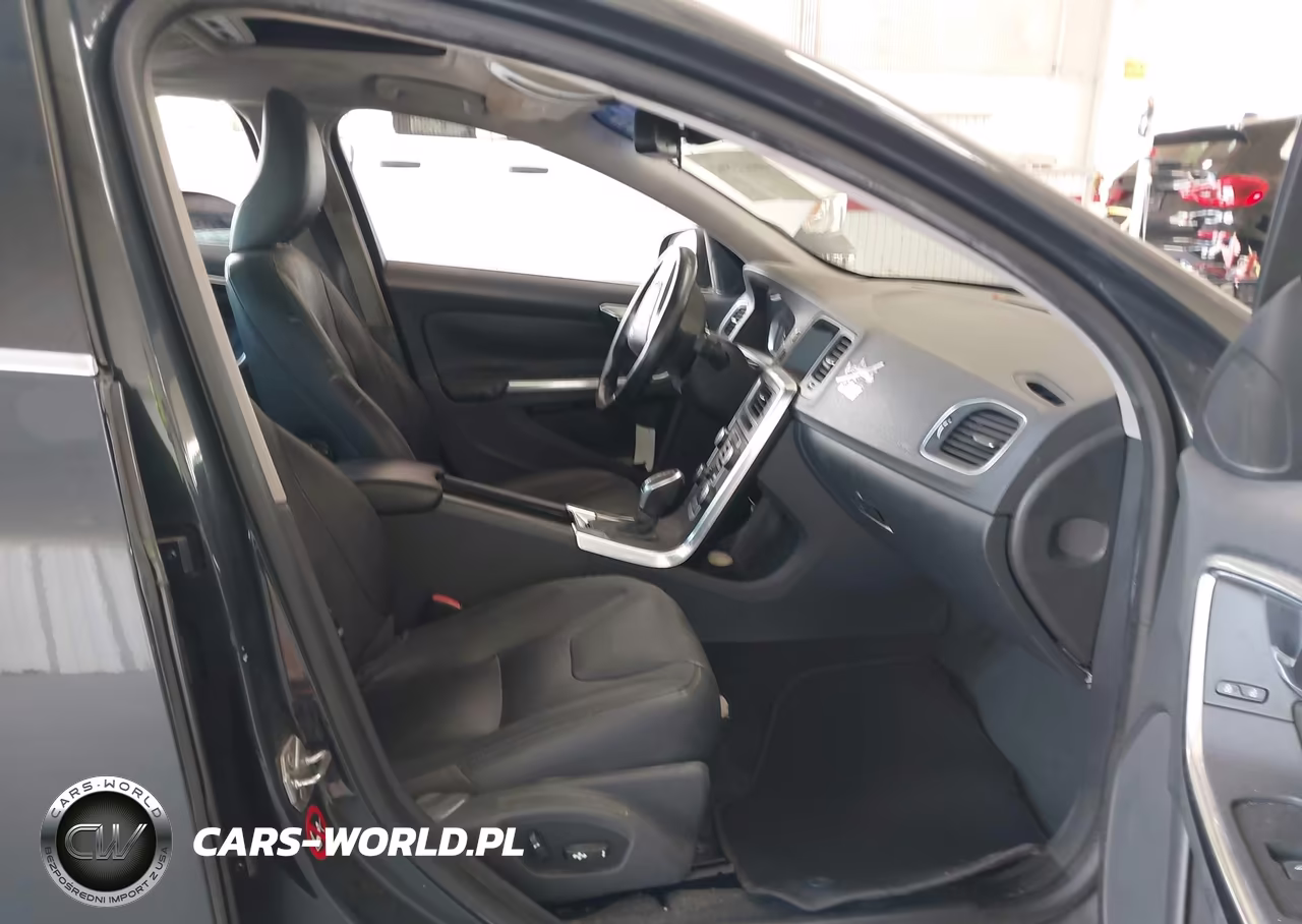 2015 Volvo S60 T5 Premier VIN:YV140MFB6F1307851 - 5