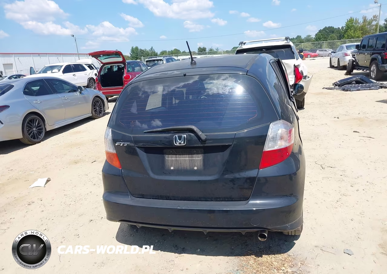 2013 Honda Fit VIN:JHMGE8H38DC005267 - 16