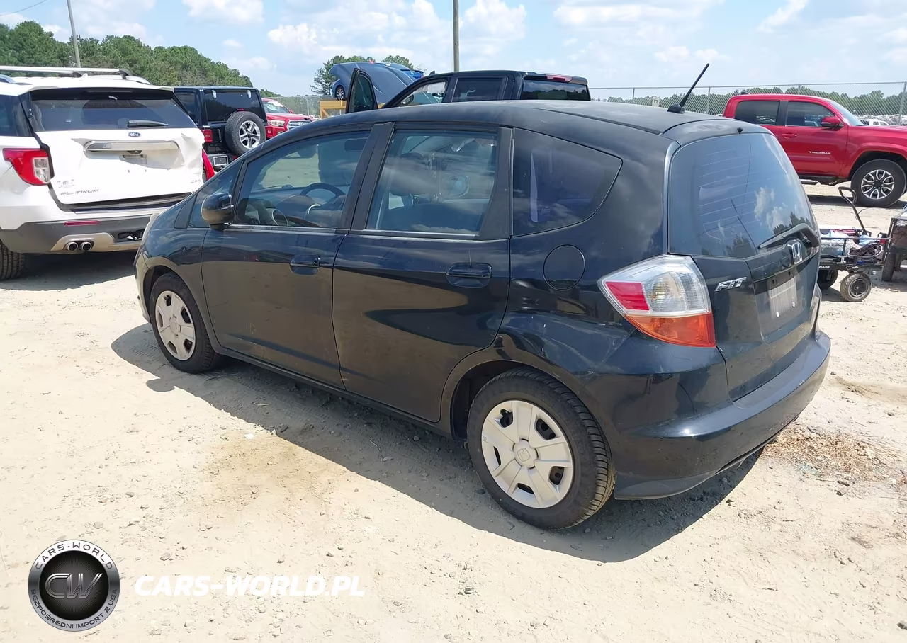 2013 Honda Fit VIN:JHMGE8H38DC005267 - 3