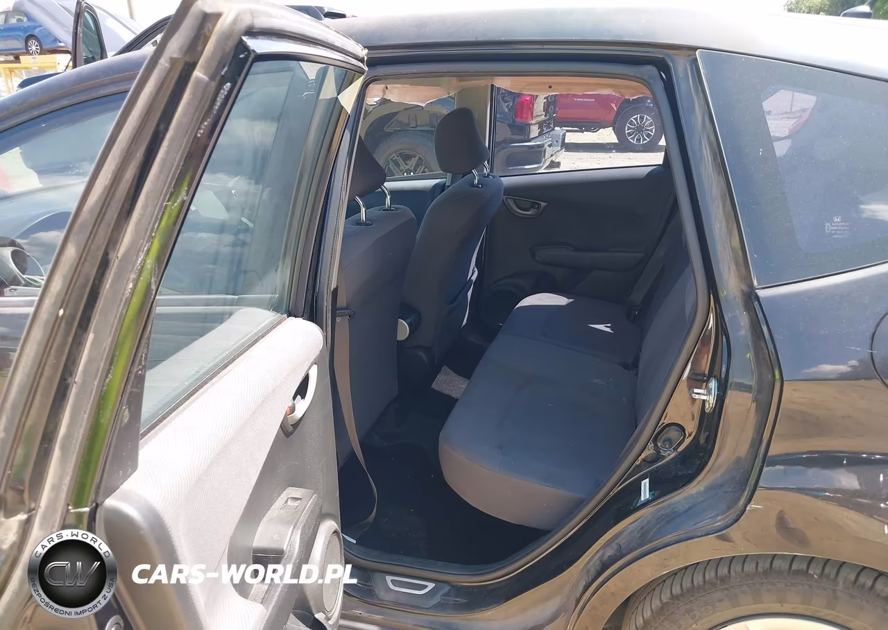 2013 Honda Fit VIN:JHMGE8H38DC005267 - 8