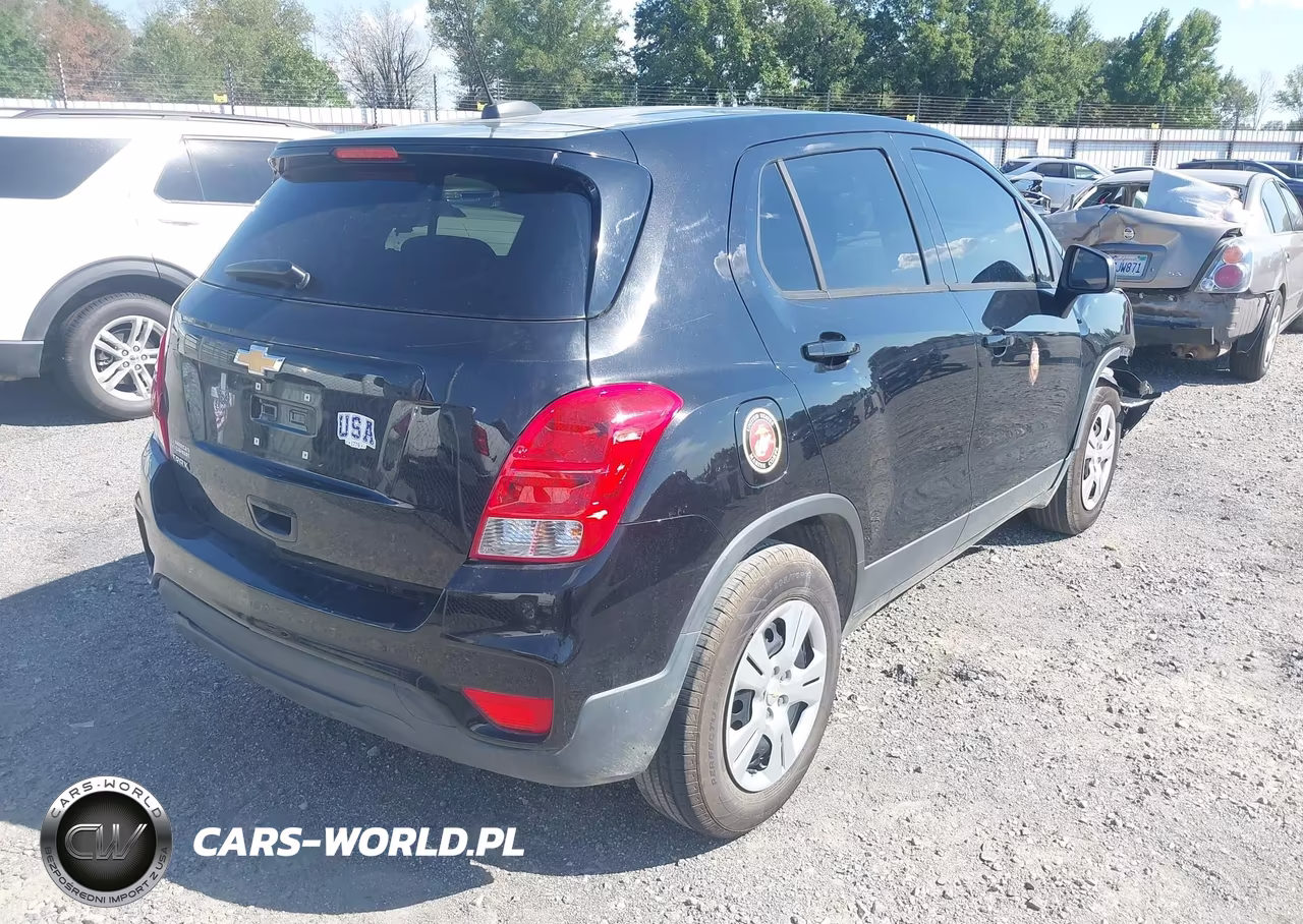 2019 Chevrolet Trax Ls VIN:3GNCJKSB2KL128998 - 4