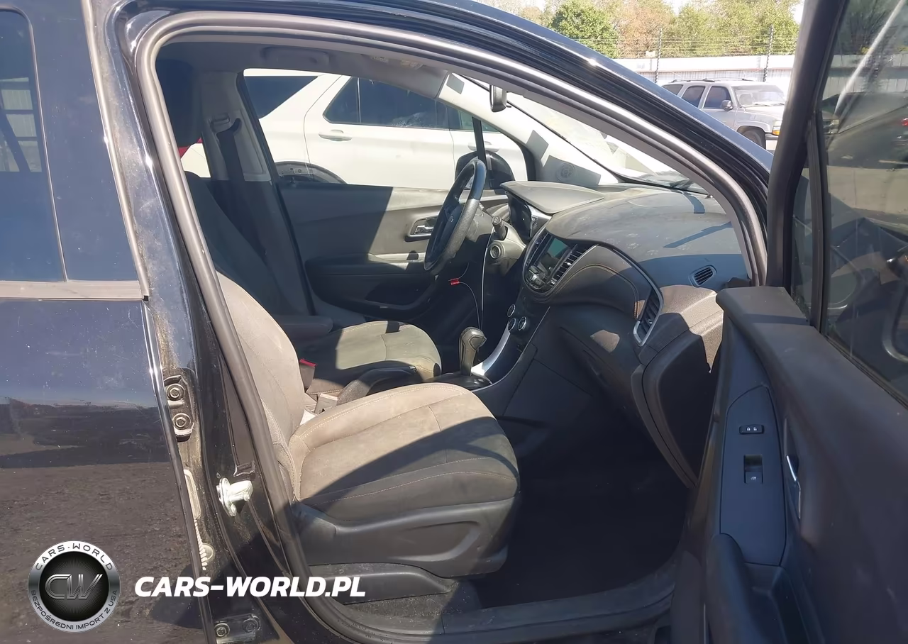 2019 Chevrolet Trax Ls VIN:3GNCJKSB2KL128998 - 5