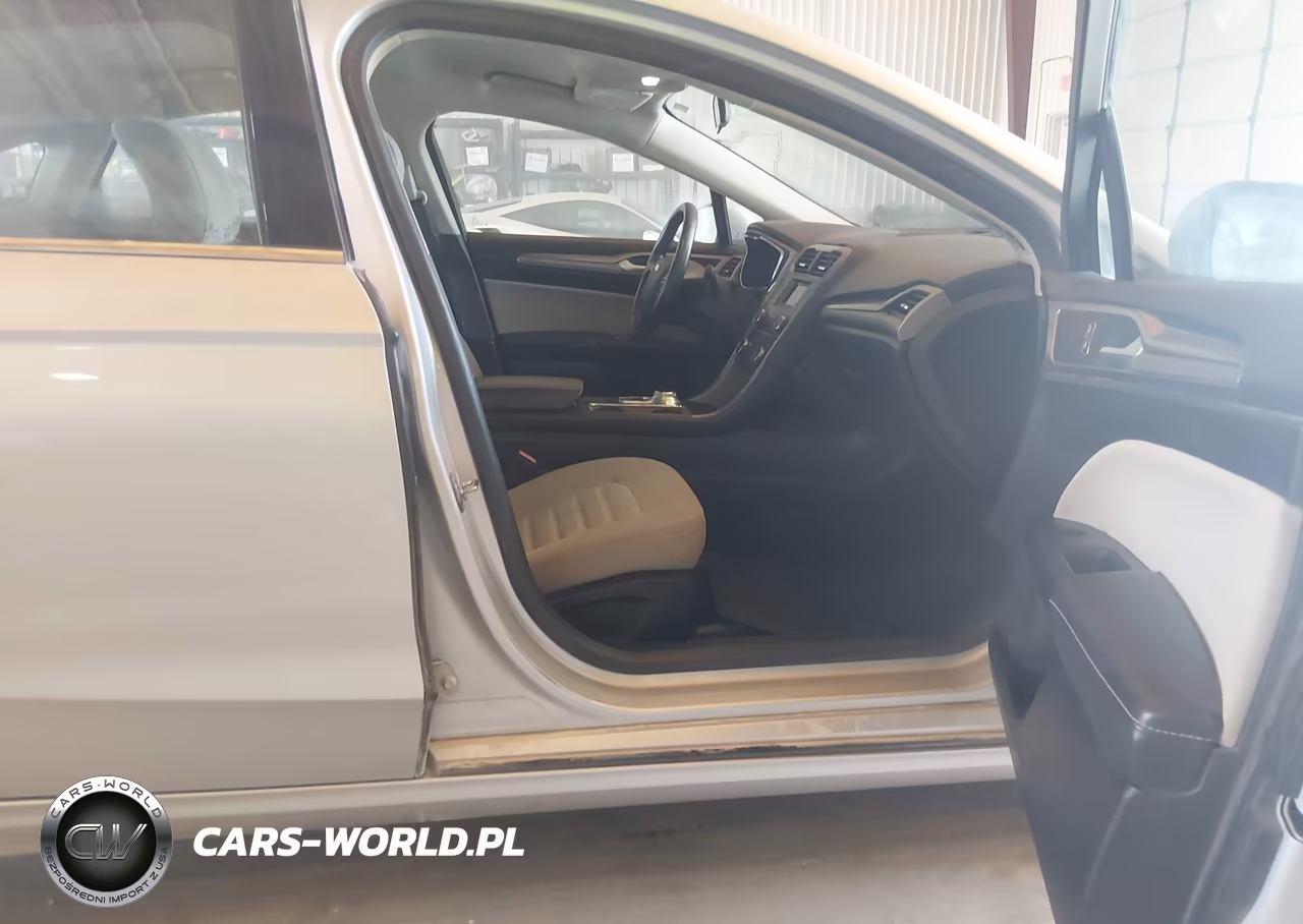 2018 Ford Fusion Hybrid S VIN:3FA6P0UU6JR100520 - 5