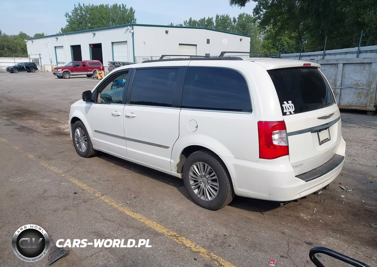 2013 Chrysler Town & Country Touring-L VIN:2C4RC1CG9DR558678 - 3