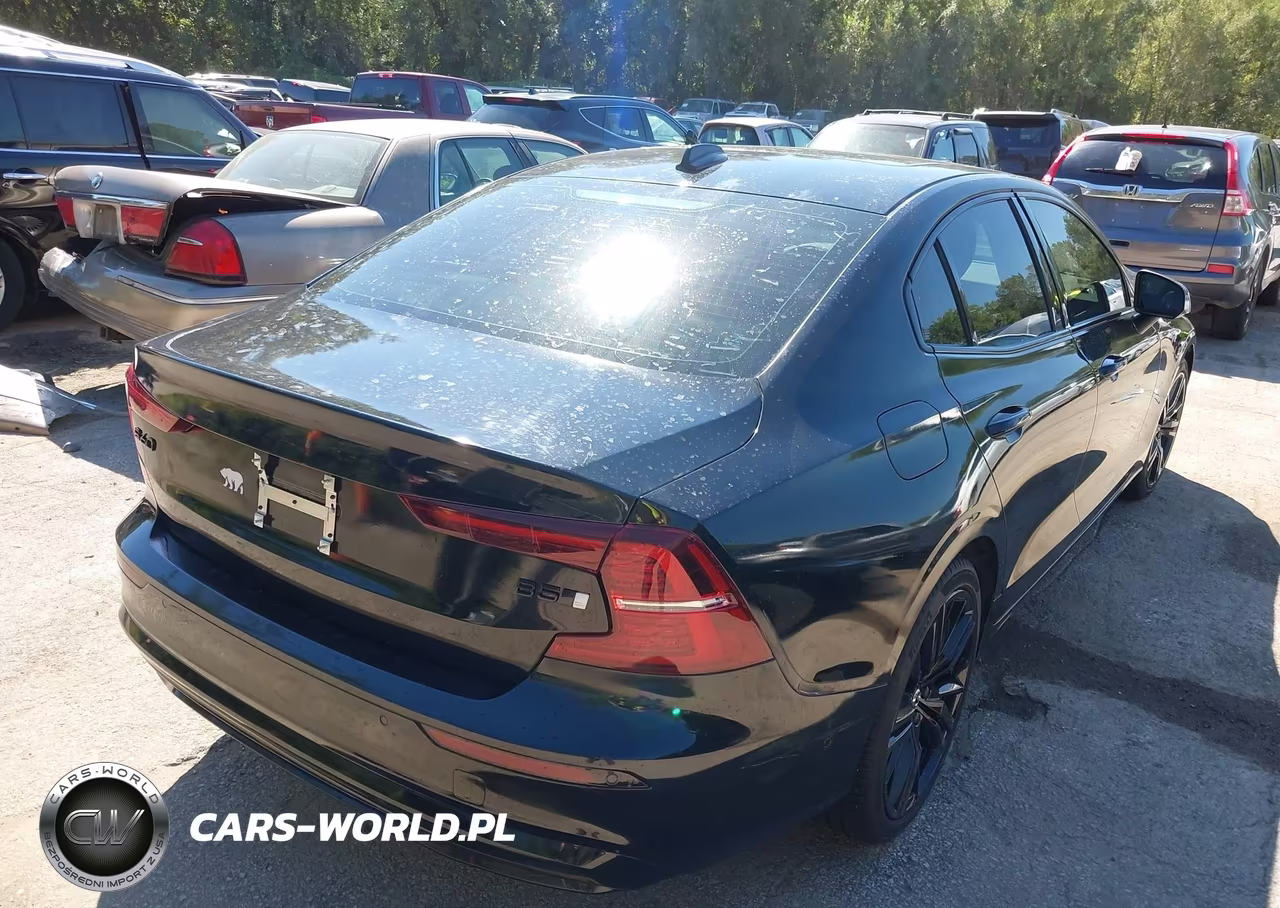 2023 Volvo S60 B5 Plus Black Edition VIN:7JRL12TT6PG244430 - 4