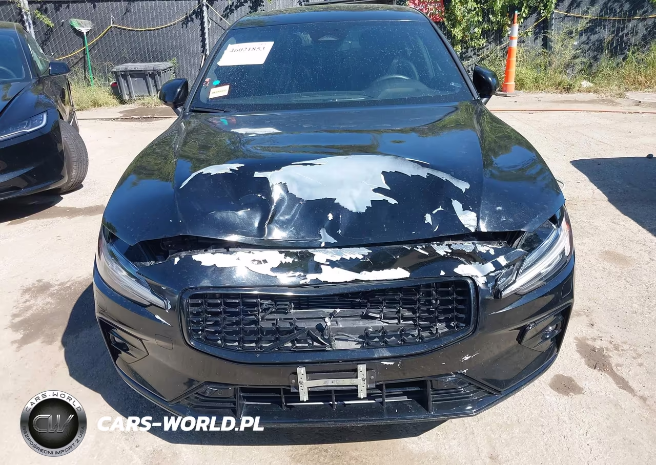2023 Volvo S60 B5 Plus Black Edition VIN:7JRL12TT6PG244430 - 6