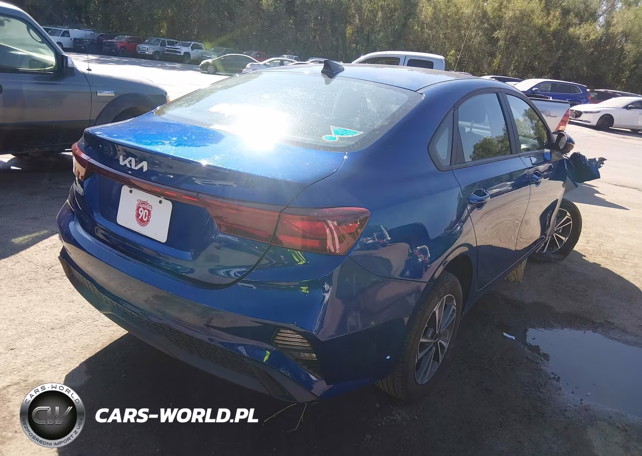 2024 Kia Forte Lxs VIN:3KPF24AD7RE737357 - 4