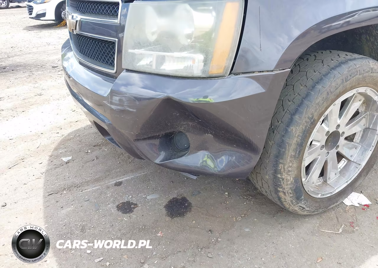 2010 Chevrolet Tahoe Ls VIN:1GNMCAE3XAR198656 - 12