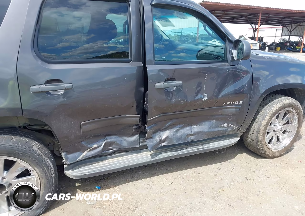 2010 Chevrolet Tahoe Ls VIN:1GNMCAE3XAR198656 - 6