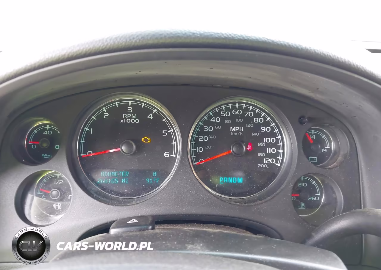 2010 Chevrolet Tahoe Ls VIN:1GNMCAE3XAR198656 - 7
