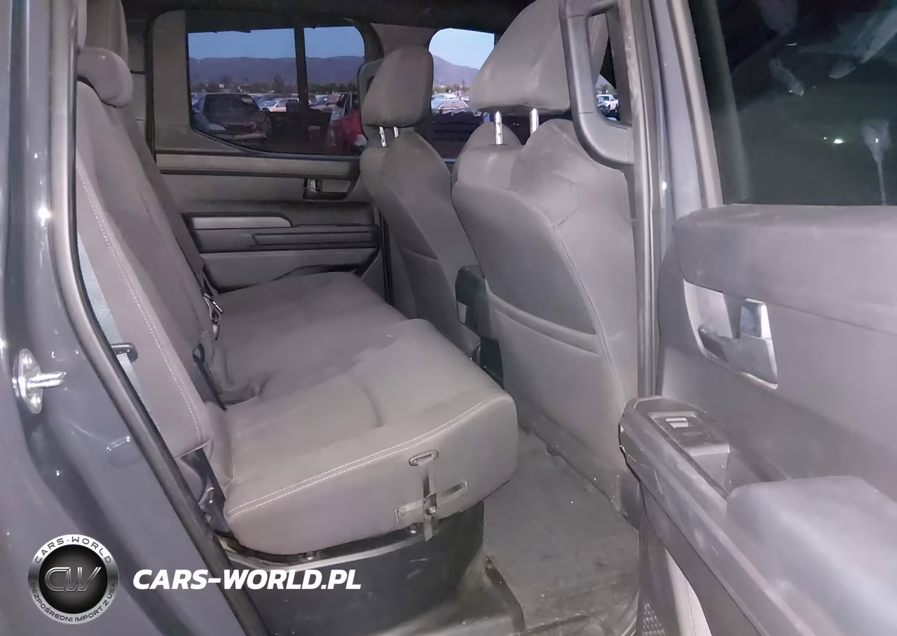 2025 Toyota Tacoma Sr VIN:3TYKD5HN6ST023796 - 8