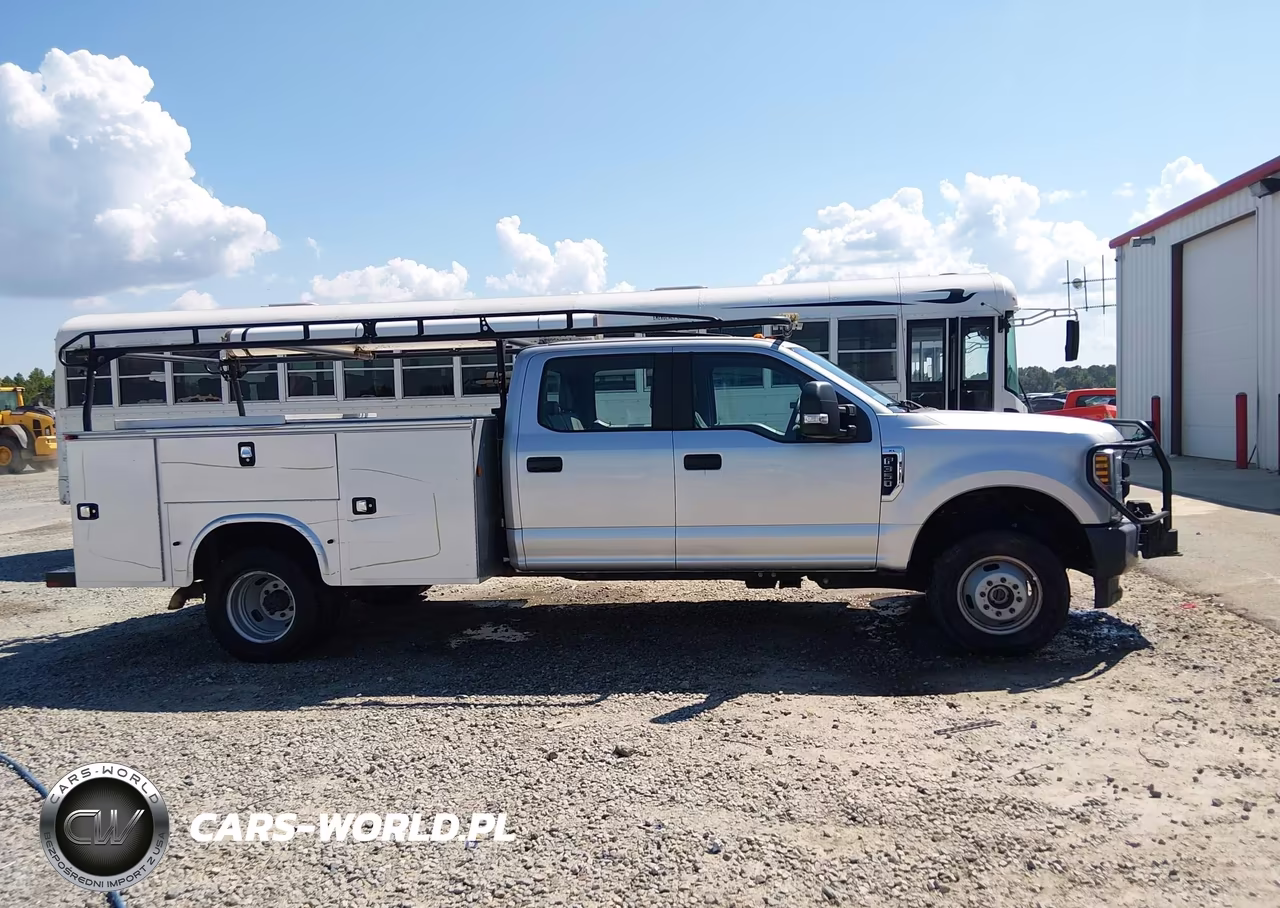 2018 Ford F-350 Chassis Xl VIN:1FD8W3H61JEC69667 - 14