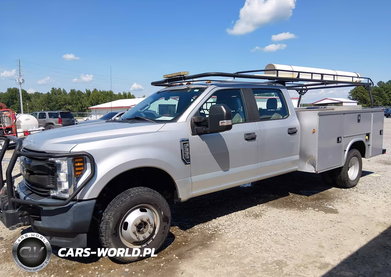 2018 Ford F-350 Chassis Xl VIN:1FD8W3H61JEC69667 - 15