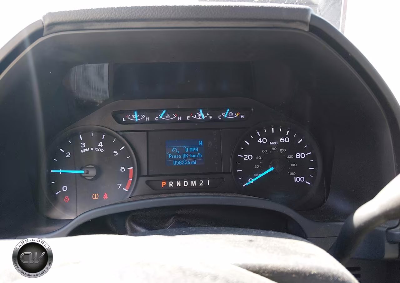 2018 Ford F-350 Chassis Xl VIN:1FD8W3H61JEC69667 - 7