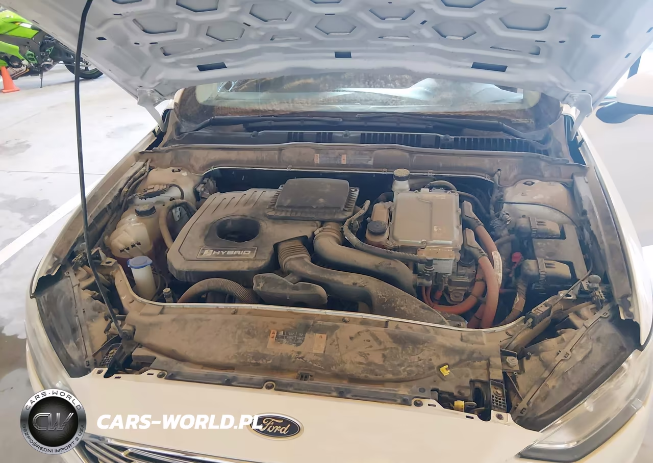 2018 Ford Fusion Hybrid S VIN:3FA6P0UU8JR273696 - 10