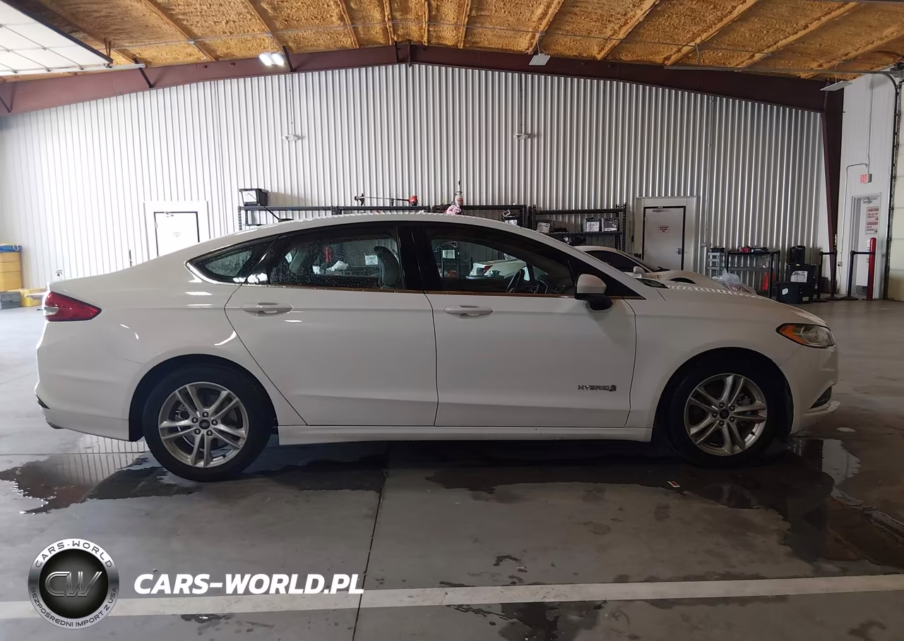 2018 Ford Fusion Hybrid S VIN:3FA6P0UU8JR273696 - 13