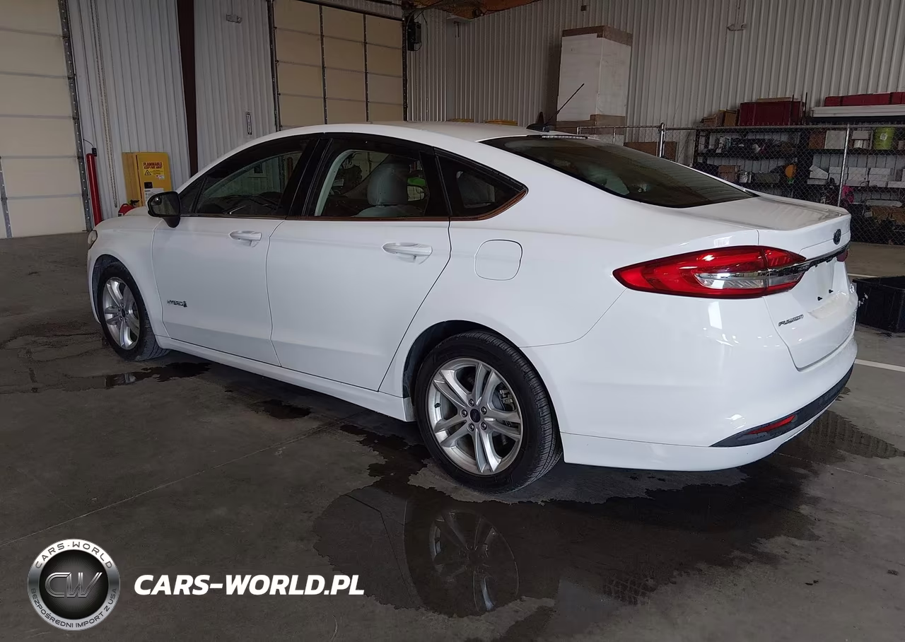 2018 Ford Fusion Hybrid S VIN:3FA6P0UU8JR273696 - 3