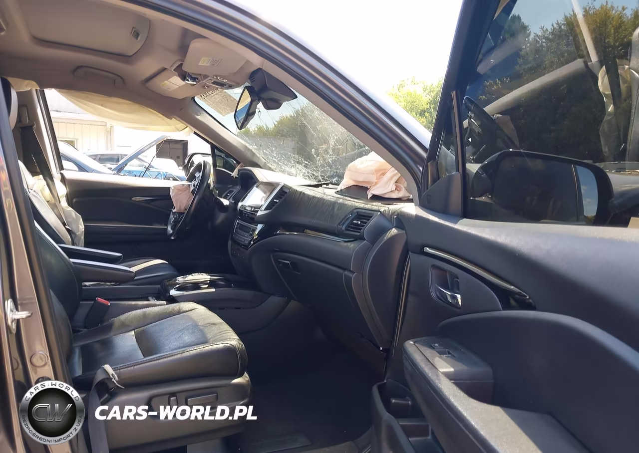 2016 Honda Pilot Elite VIN:5FNYF6H06GB072146 - 5