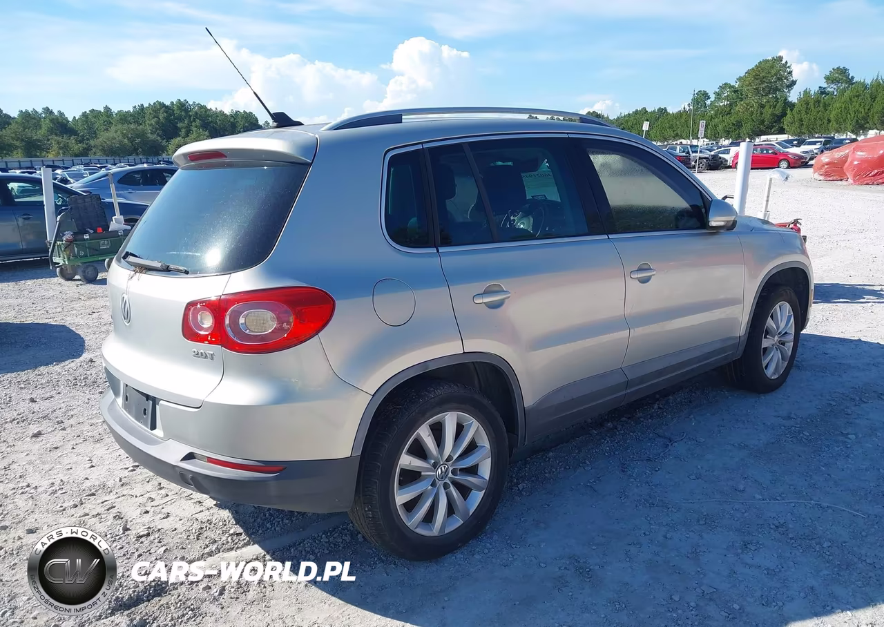 2011 Volkswagen Tiguan Se VIN:WVGAV7AX9BW568589 - 4