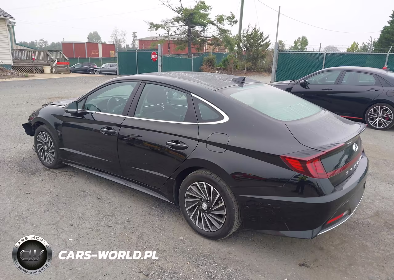 2023 Hyundai Sonata Hybrid Limited VIN:KMHL54JJ3PA064434 - 3