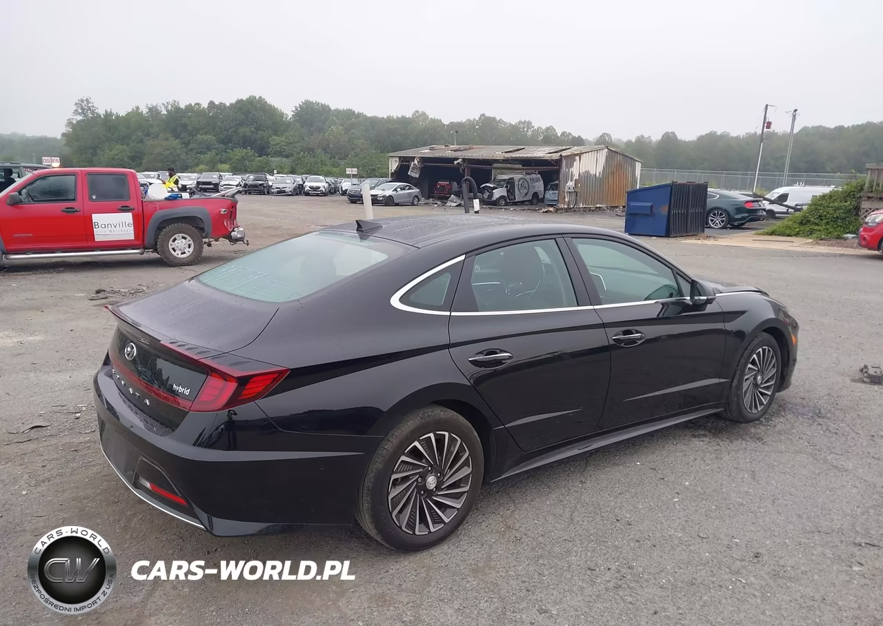 2023 Hyundai Sonata Hybrid Limited VIN:KMHL54JJ3PA064434 - 4