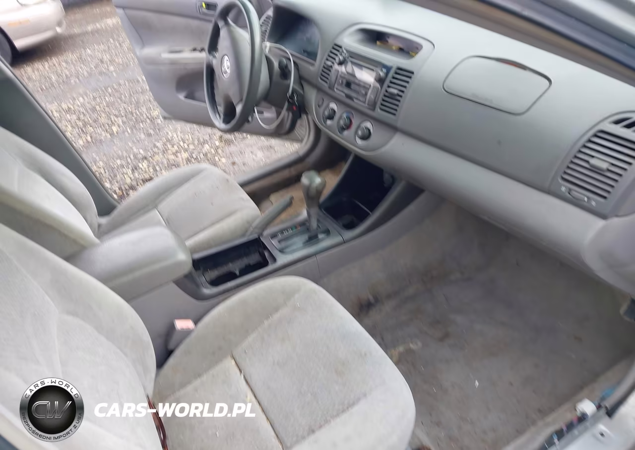 2003 Toyota Camry Le VIN:4T1BE32K33U119194 - 5