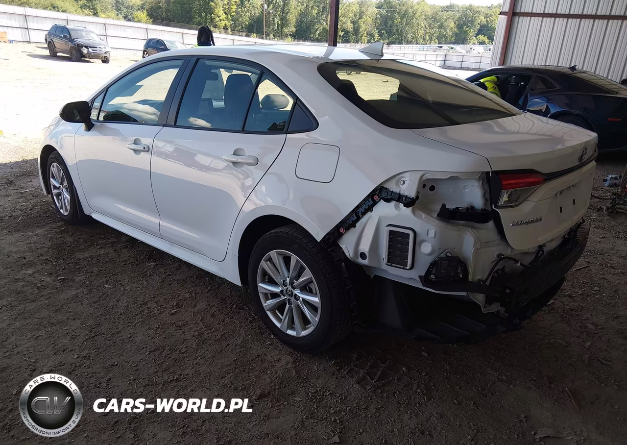 2025 Toyota Corolla Hybrid Le VIN:JTDBCMFE3SJ042301 - 3