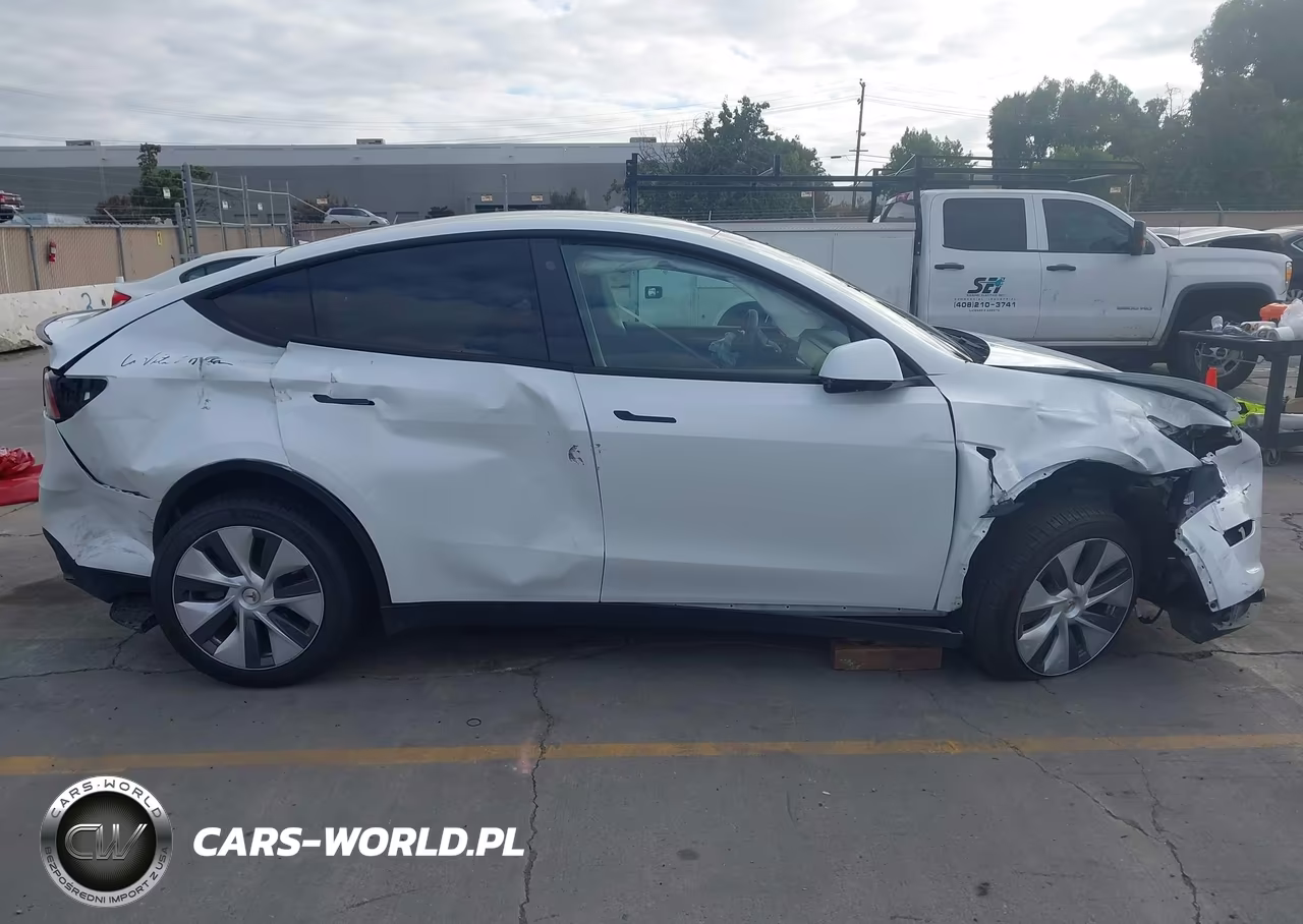 2023 Tesla Model Y Awd-Long Range Dual Motor All-Wheel Drive VIN:7SAYGDEE6PF597583 - 14